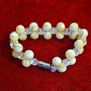 Hand-Weaved Cream and Silver Beaded Marble Like Bracelet